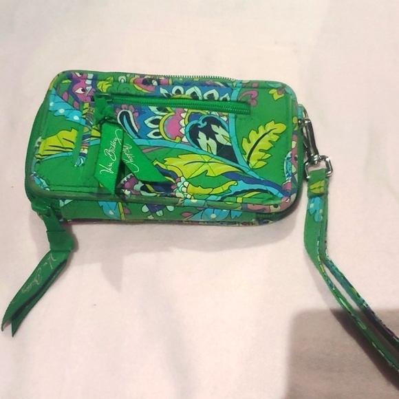 Vera Bradley Wallet/Wristlet Emerald Paisley design - Picture 1 of 8